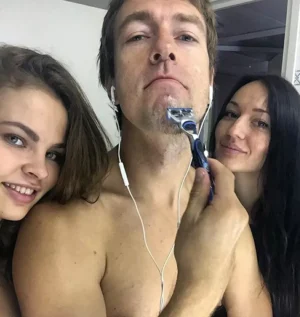 Постер товара: Курс «Как заставить девушек конкурировать за тебя»